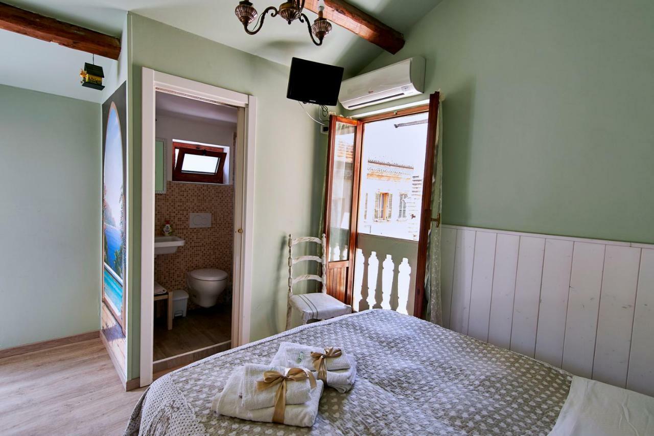 B&B Del Castello San Benedetto del Tronto Exterior photo